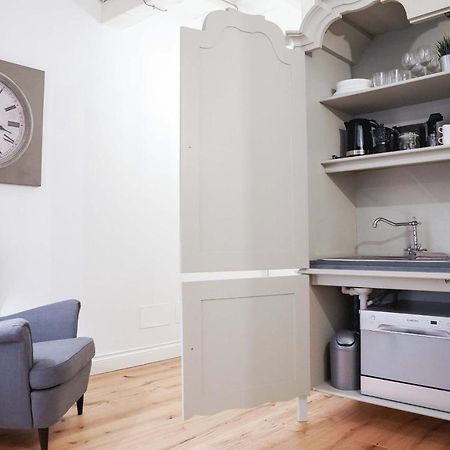 פירנצה Art Apartment Black & White Suite מראה חיצוני תמונה