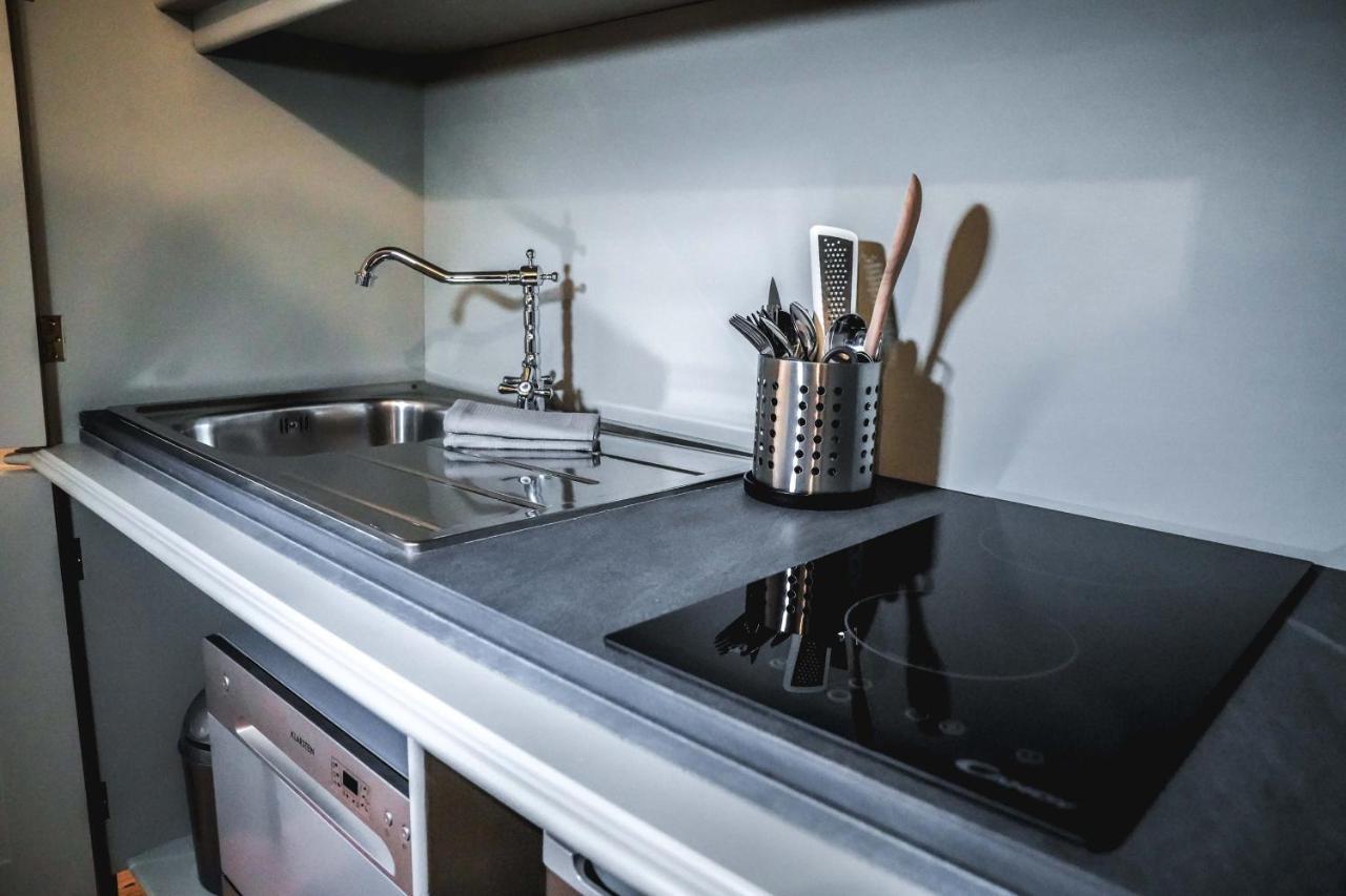 פירנצה Art Apartment Black & White Suite מראה חיצוני תמונה