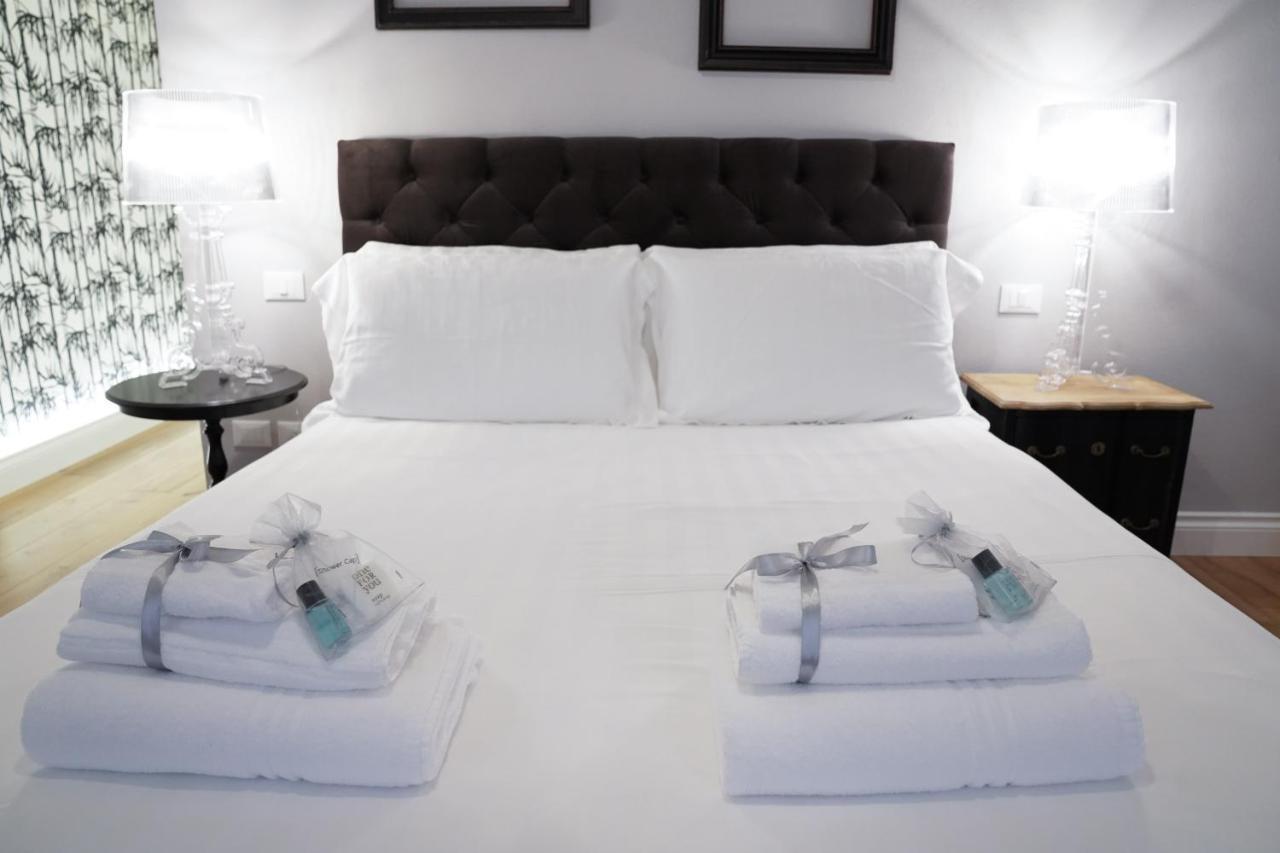 פירנצה Art Apartment Black & White Suite מראה חיצוני תמונה