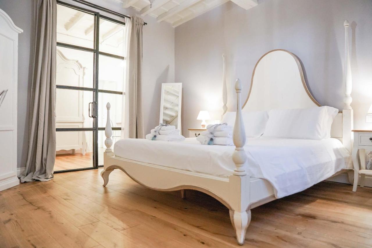 פירנצה Art Apartment Black & White Suite מראה חיצוני תמונה