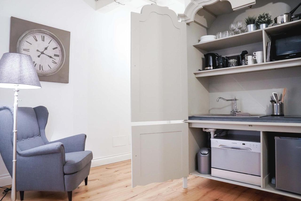 פירנצה Art Apartment Black & White Suite מראה חיצוני תמונה
