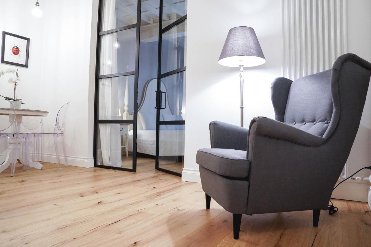 פירנצה Art Apartment Black & White Suite מראה חיצוני תמונה