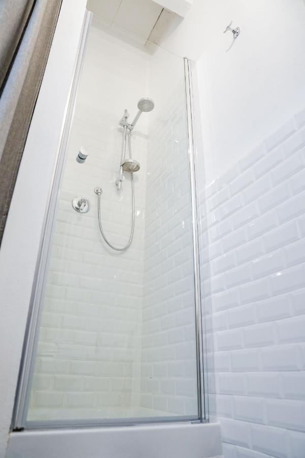 פירנצה Art Apartment Black & White Suite מראה חיצוני תמונה